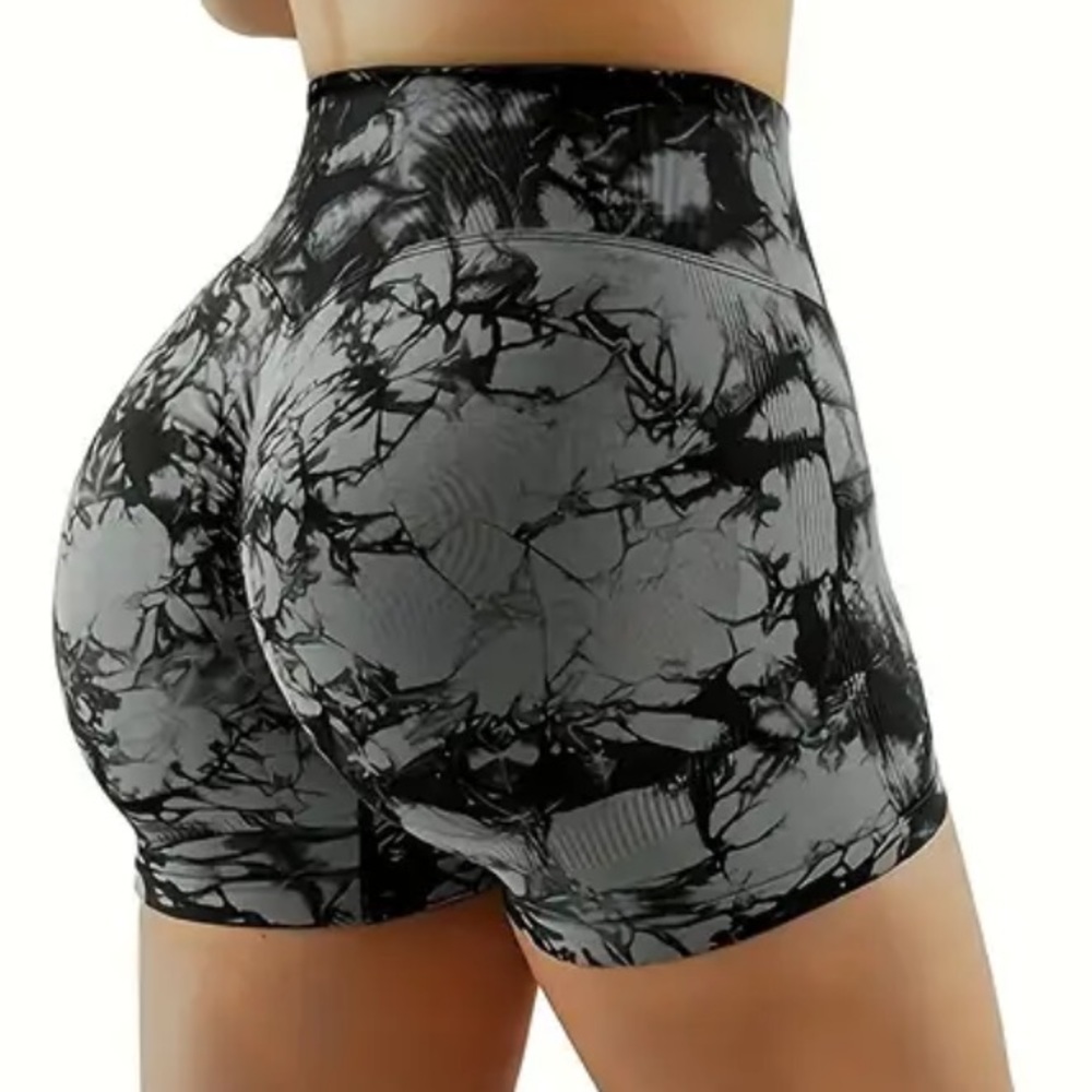 (XL) clinched compression shorts